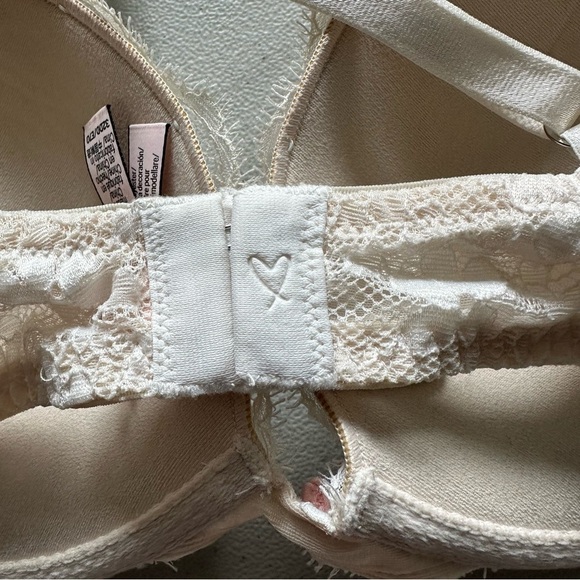 Victoria secret lace bra - Picture 5 of 7